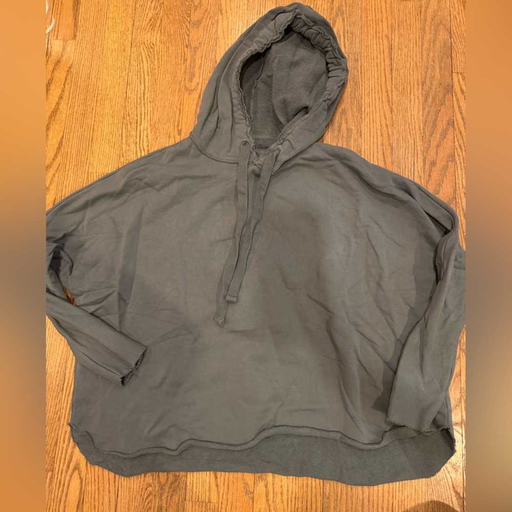 Frank and Eileen Relaxed Kane Capelet Hoodie in Green (Size XS)